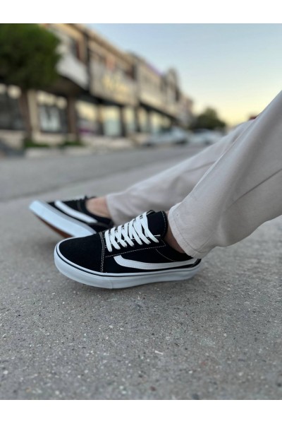 KB-V1 Kuback Siyah Beyaz Detaylı Günlük Erkek Ayakkabı KB-V1 Kuback Siyah Beyaz Detaylı Günlük Erkek Ayakkabı