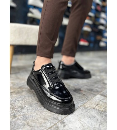 KB-703 Kuback Kömür Rugan Lastikli Günlük Erkek Ayakkabı KB-703 Kuback Kömür Rugan Lastikli Günlük Erkek Ayakkabı