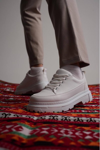 KB-702 Kuback Beyaz Cilt Günlük Erkek Ayakkabı