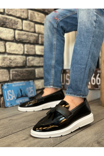 BA0005 Bağcıksız Yüksek Beyaz Taban Klasik Rugan Püsküllü Corcik Erkek Ayakkabı BA0005 Bağcıksız Yüksek Beyaz Taban Klasik Rugan Püsküllü Corcik Erkek Ayakkabı