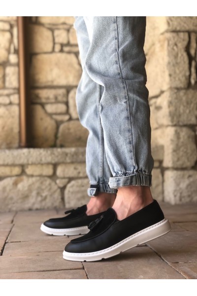 BA0005 Bağcıksız Yüksek Taban Beyaz Taban Klasik Aynalı Süet Detaylı Püsküllü Corcik Erkek Ayakkabı BA0005 Bağcıksız Yüksek Taban Beyaz Taban Klasik Aynalı Süet Detaylı Püsküllü Corcik Erkek Ayakkabı