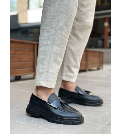 BA0240 Yüksek Taban Klasik Parlak Püsküllü Siyah Taban Erkek Ayakkabı