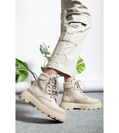 Krem Cilt Bağcıklı Yüksek Taban Kadın Bot