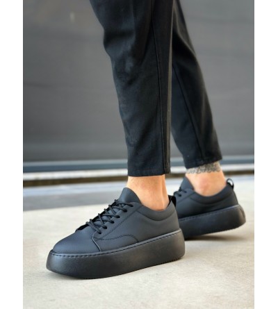 LE11 Bağcıklı Erkek Yüksek Siyah Taban Spor Ayakkabı LE11 Bağcıklı Erkek Yüksek Siyah Taban Spor Ayakkabı