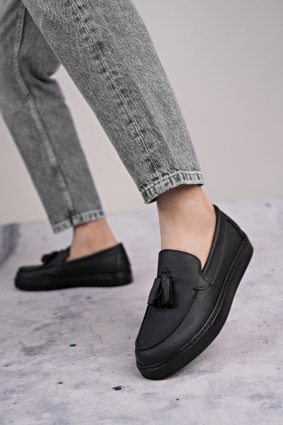 SLW153 Bloom Bağcıksız Püsküllü Cilt Erkek Günlük Spor Klasik Ayakkabı CST - Siyah SLW153 Bloom Bağcıksız Püsküllü Cilt Erkek Günlük Spor Klasik Ayakkabı CST - Siyah